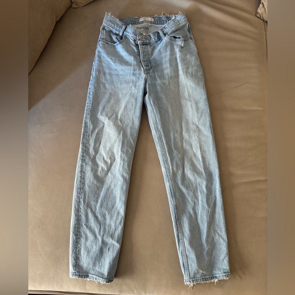 Abercrombie Women’s High Rise Dad Jeans in Size 28 (6)